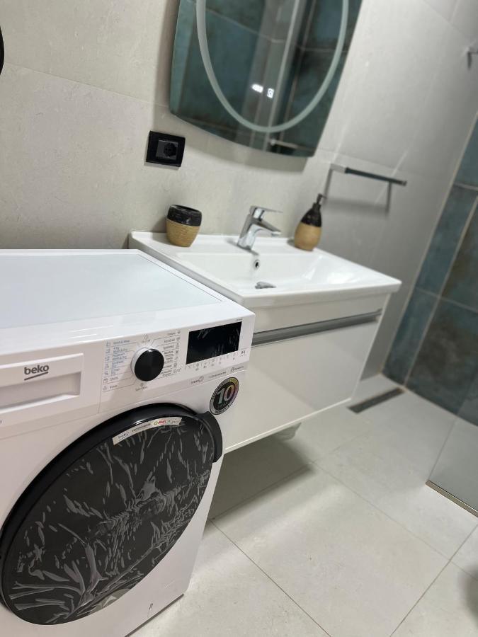 Amion Apartment In Center Of Tiranë Luaran gambar