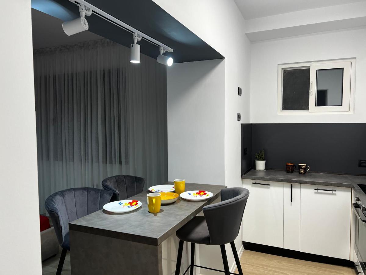 Amion Apartment In Center Of Tiranë Luaran gambar