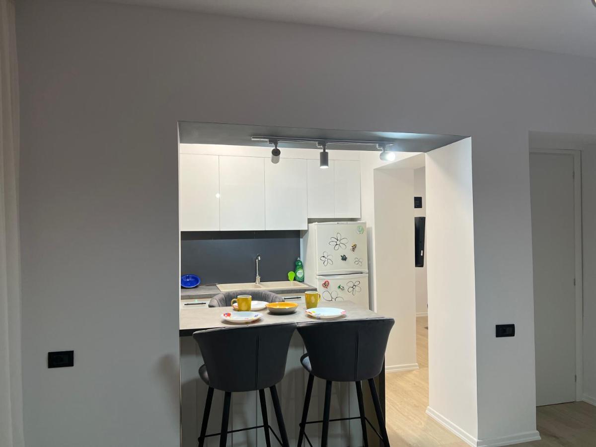 Amion Apartment In Center Of Tiranë Luaran gambar