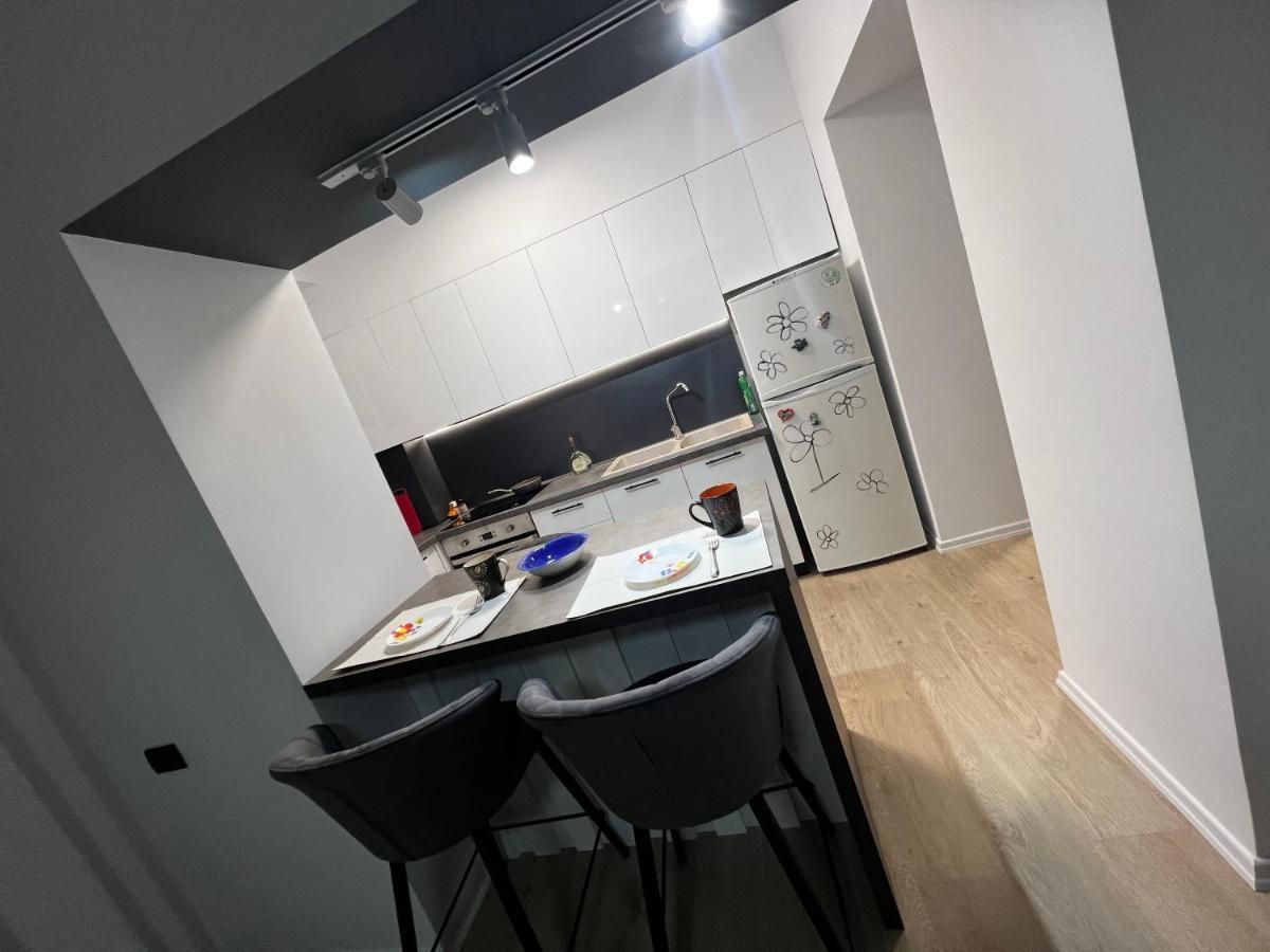 Amion Apartment In Center Of Tiranë Luaran gambar