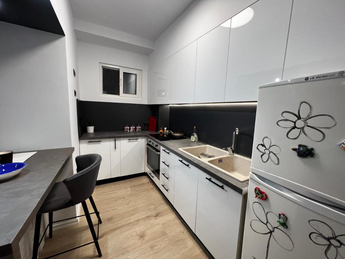 Amion Apartment In Center Of Tiranë Luaran gambar