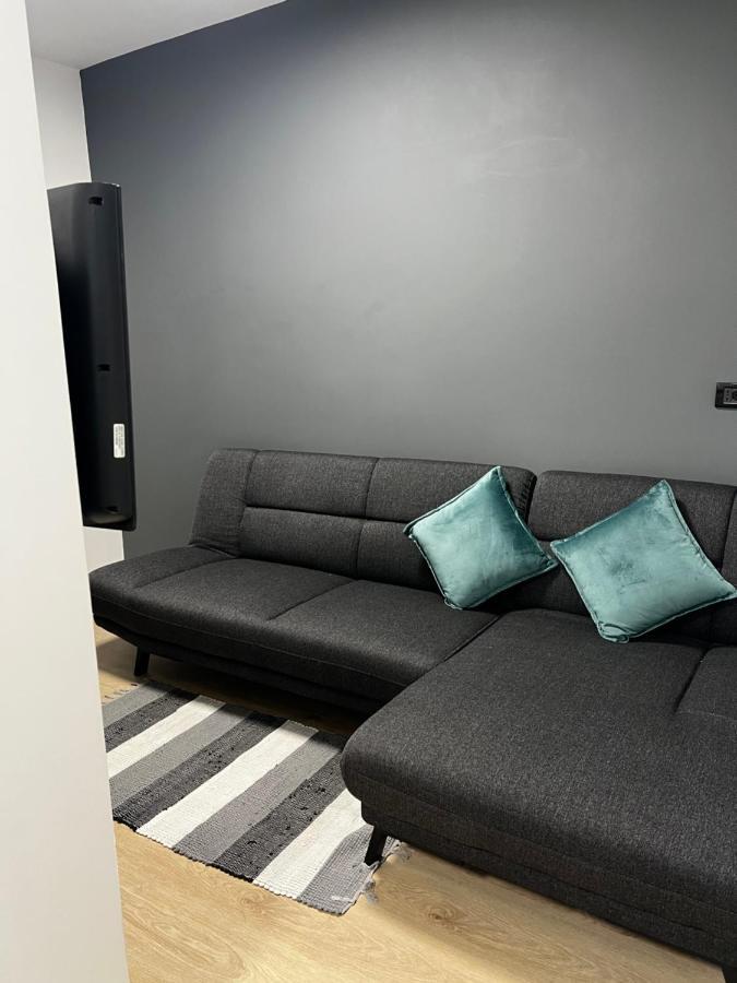 Amion Apartment In Center Of Tiranë Luaran gambar