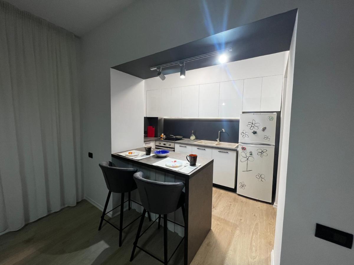 Amion Apartment In Center Of Tiranë Luaran gambar