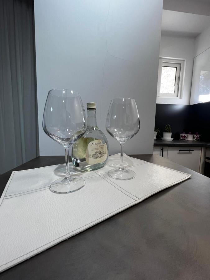 Amion Apartment In Center Of Tiranë Luaran gambar
