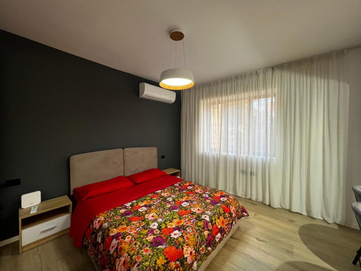 Amion Apartment In Center Of Tiranë Luaran gambar