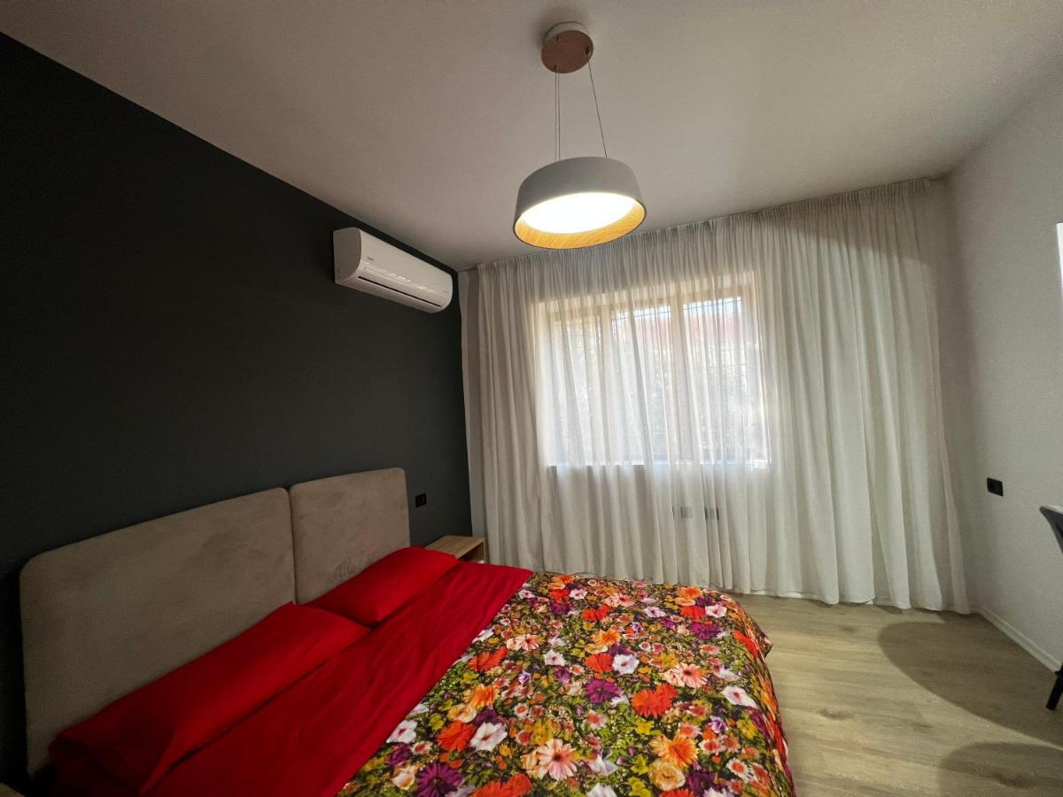 Amion Apartment In Center Of Tiranë Luaran gambar