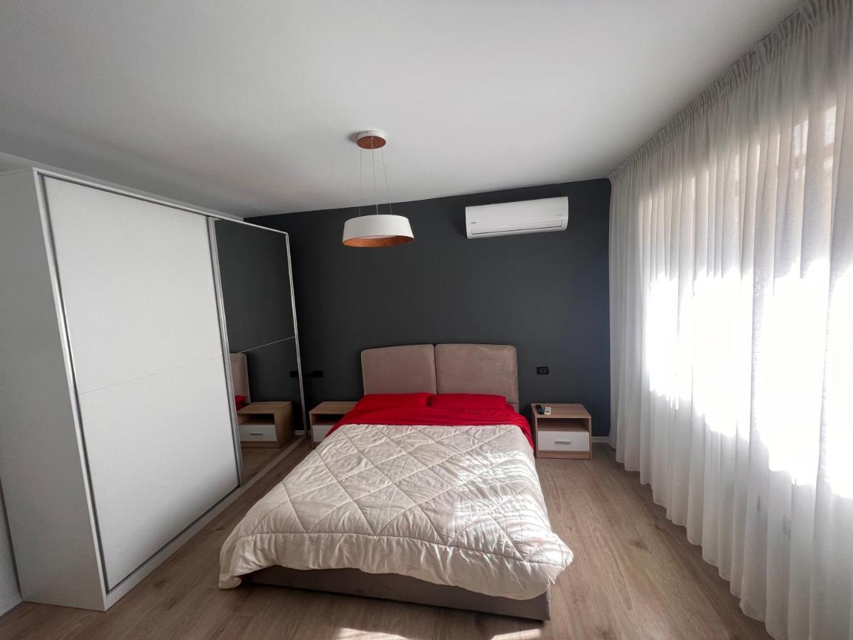Amion Apartment In Center Of Tiranë Luaran gambar